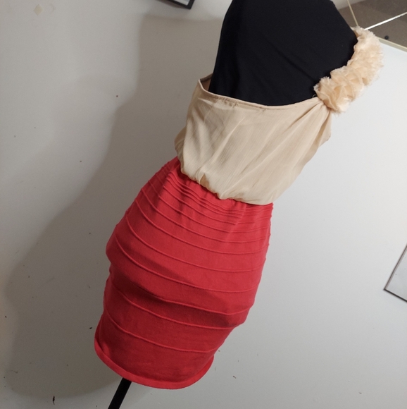 One shoulder strap dress - Picture 4 of 9